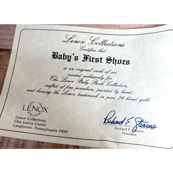 Lenox Babys First Shoes Porcelain Figurine Collectors Edition 1990 - Picture 7 of 10